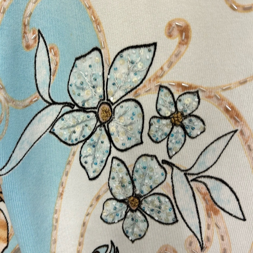 Radzoli White and Blue  knit Floral Long Sleeve Top - Picture 2 of 3
